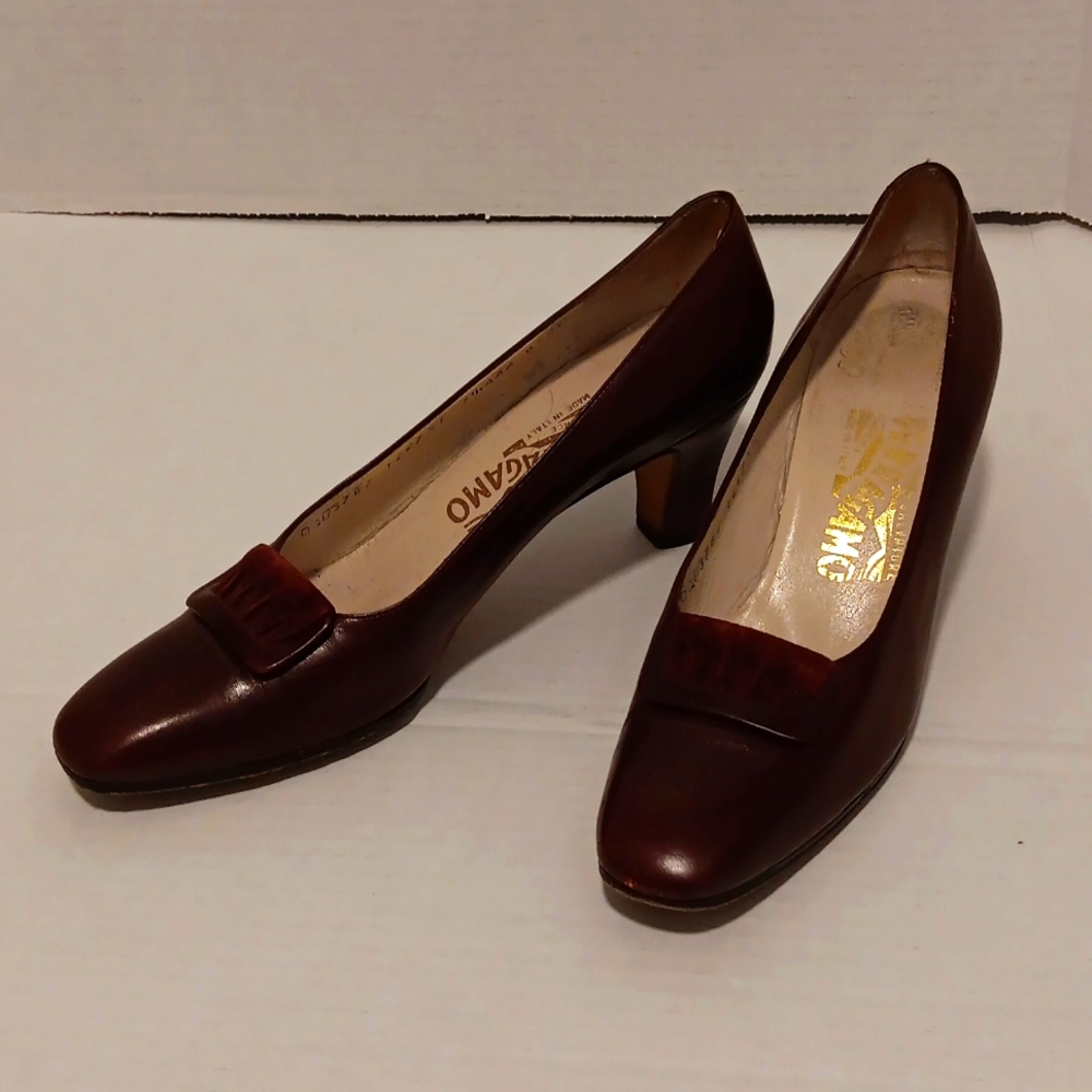 Ferragamo Vintage heels 7 1/4 AAA Shoes